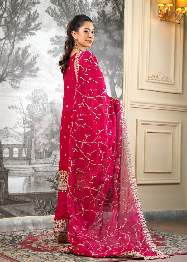 Roohi Hotpink